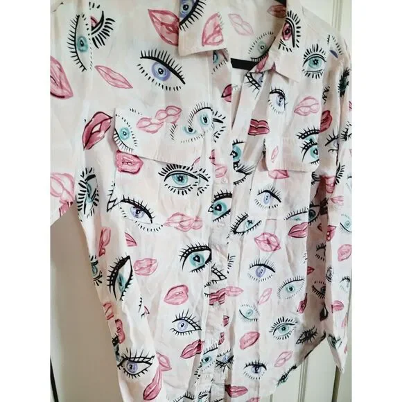Milk & Honey M Oversz Womens Shirt Top Graphic Print-Button Front Lips Eyes LS - Picture 6 of 7